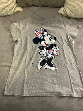 Disney Girls' Gray Minnie Mouse Tee with Red, Blue & White Accents